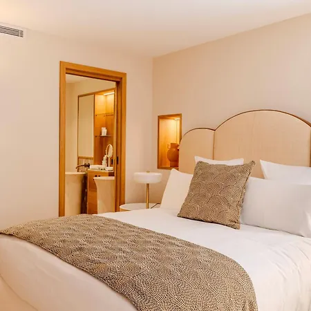 By Le Yaca Apartahotel