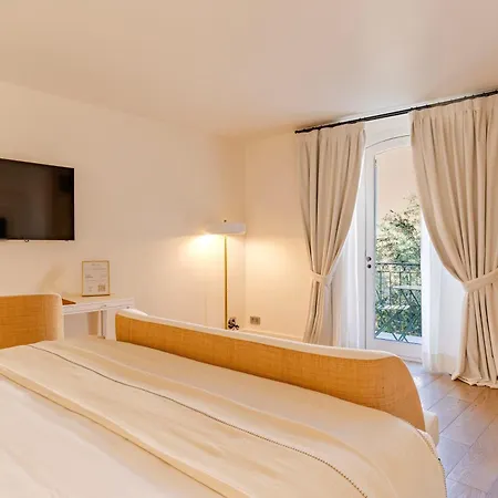 Apartahotel By Le Yaca Saint-Tropez
