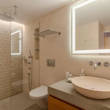 By Le Yaca Aparthotel *
