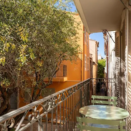 By Le Yaca Apartahotel Saint-Tropez